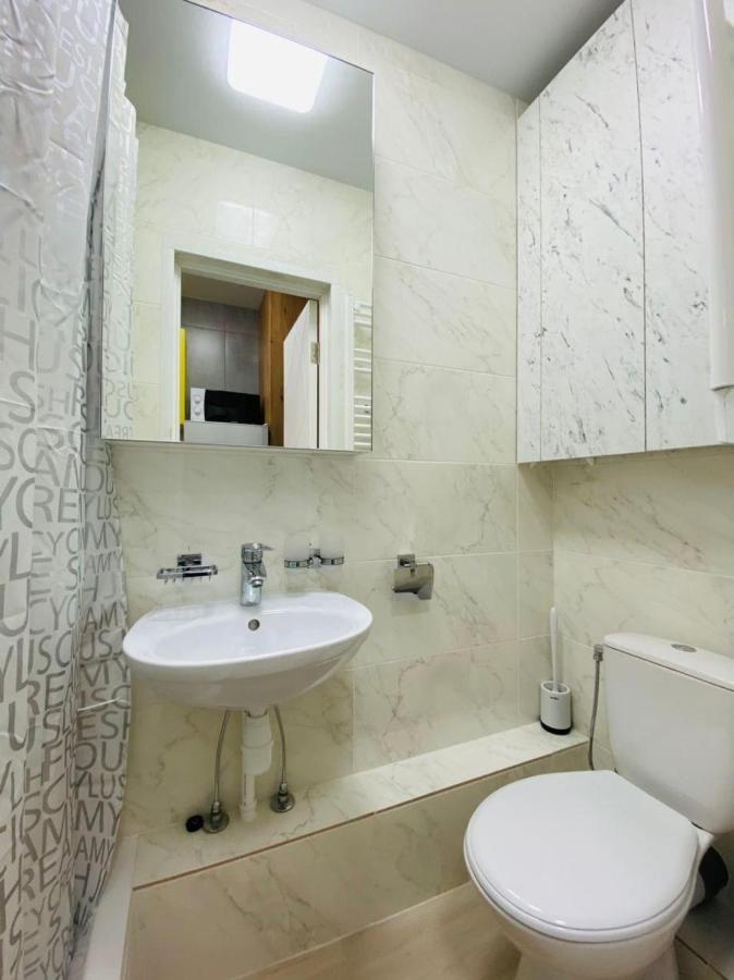 Apart Hotel Vorobyovy Gory Charkov Buitenkant foto